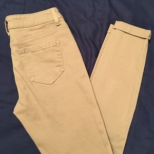 Pants (khaki color)